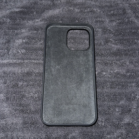 Apple iPhone Case - Black - Picture 2 of 2
